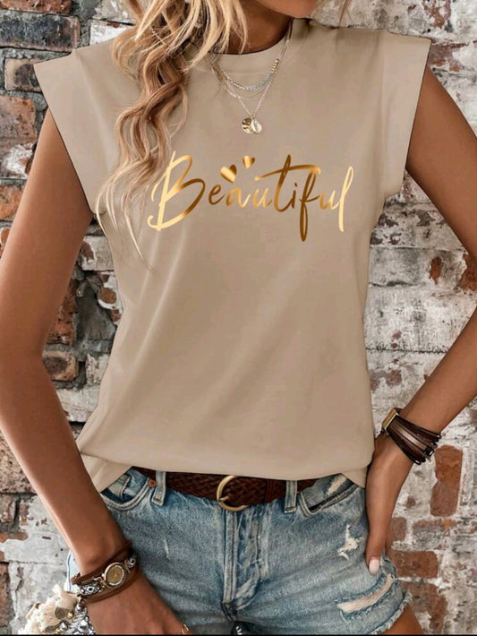 Stylish short-sleeved T-shirt Beautiful