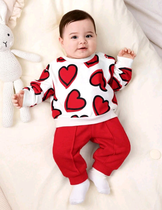 Warm baby suit with hearts