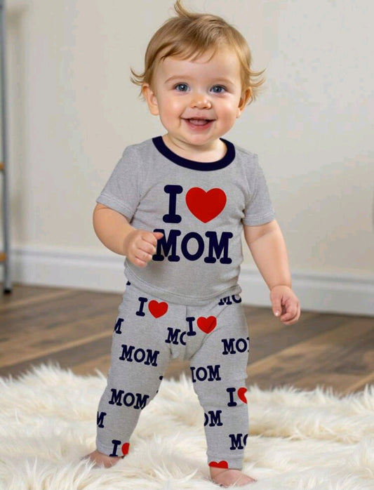 Boys' costumes with the words "I 💖 Mom" or "I 💖 Dad" (9 months - 3 years) 👶💙