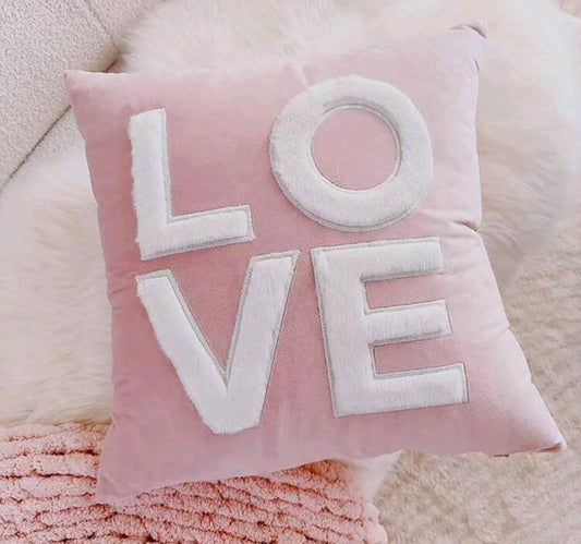 Plush cushion covers "LOVE" and "Hearts" - warmth and love for your home 💖