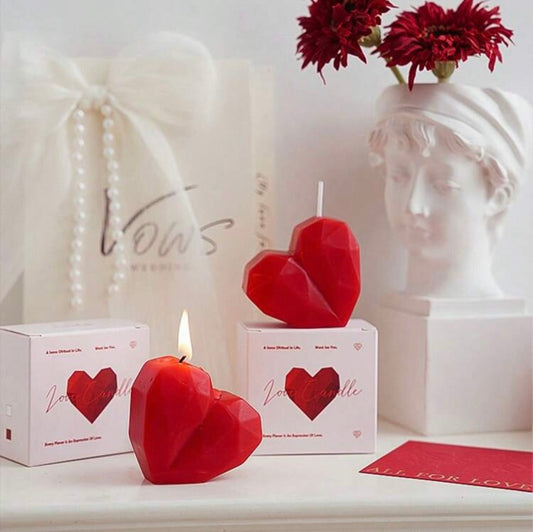 💖 Red heart-shaped candle "Love" 💖