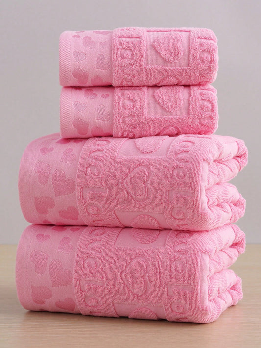 Towel set with "Love" patterns and hearts