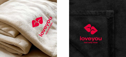 Pledas su „Iloveyou.lt“ logotipu 💖