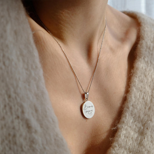 Talismanas “Basomis į svajones” 20mm sidabro spalvos