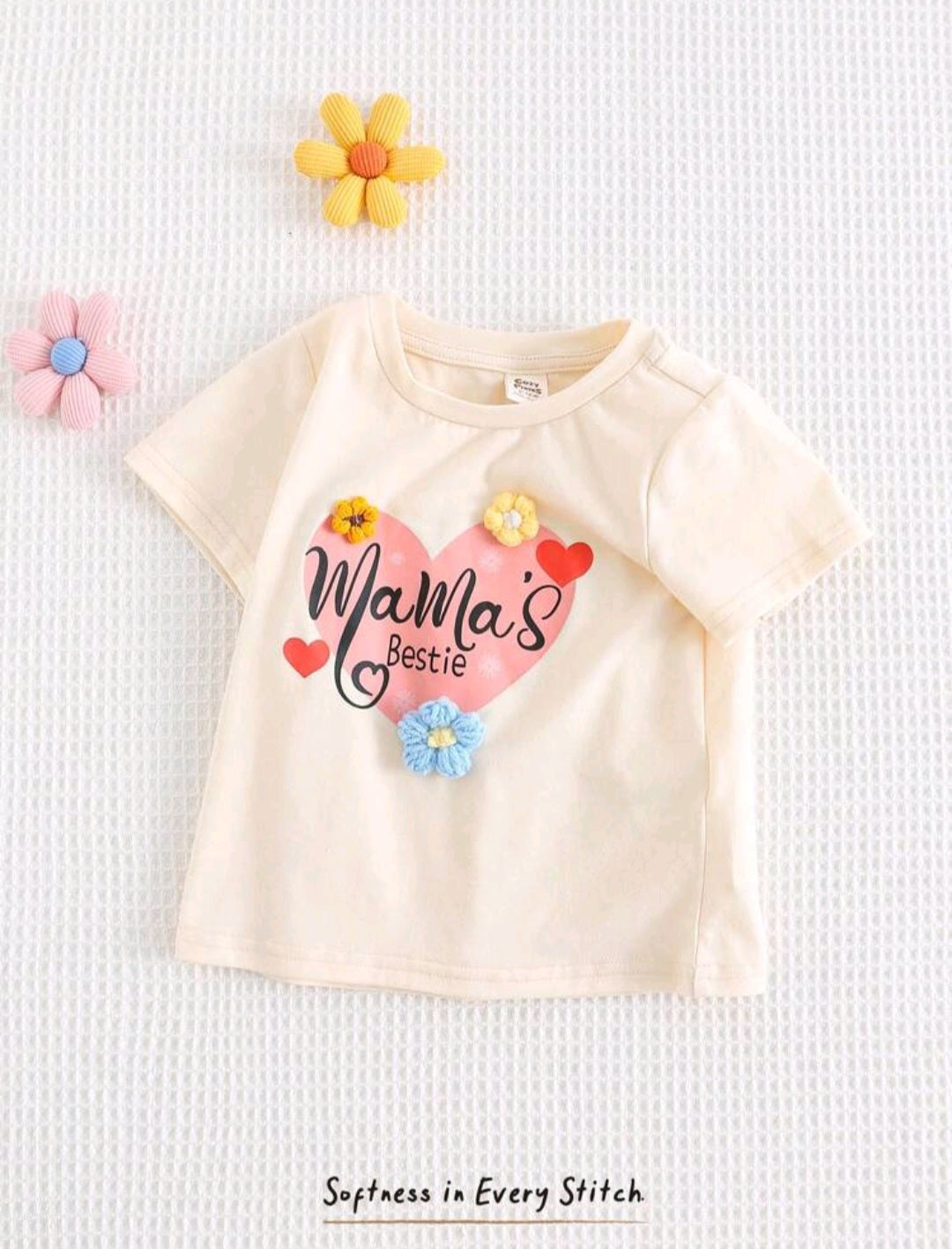 Кремовая футболка «Мамина подруга» 💕🌸