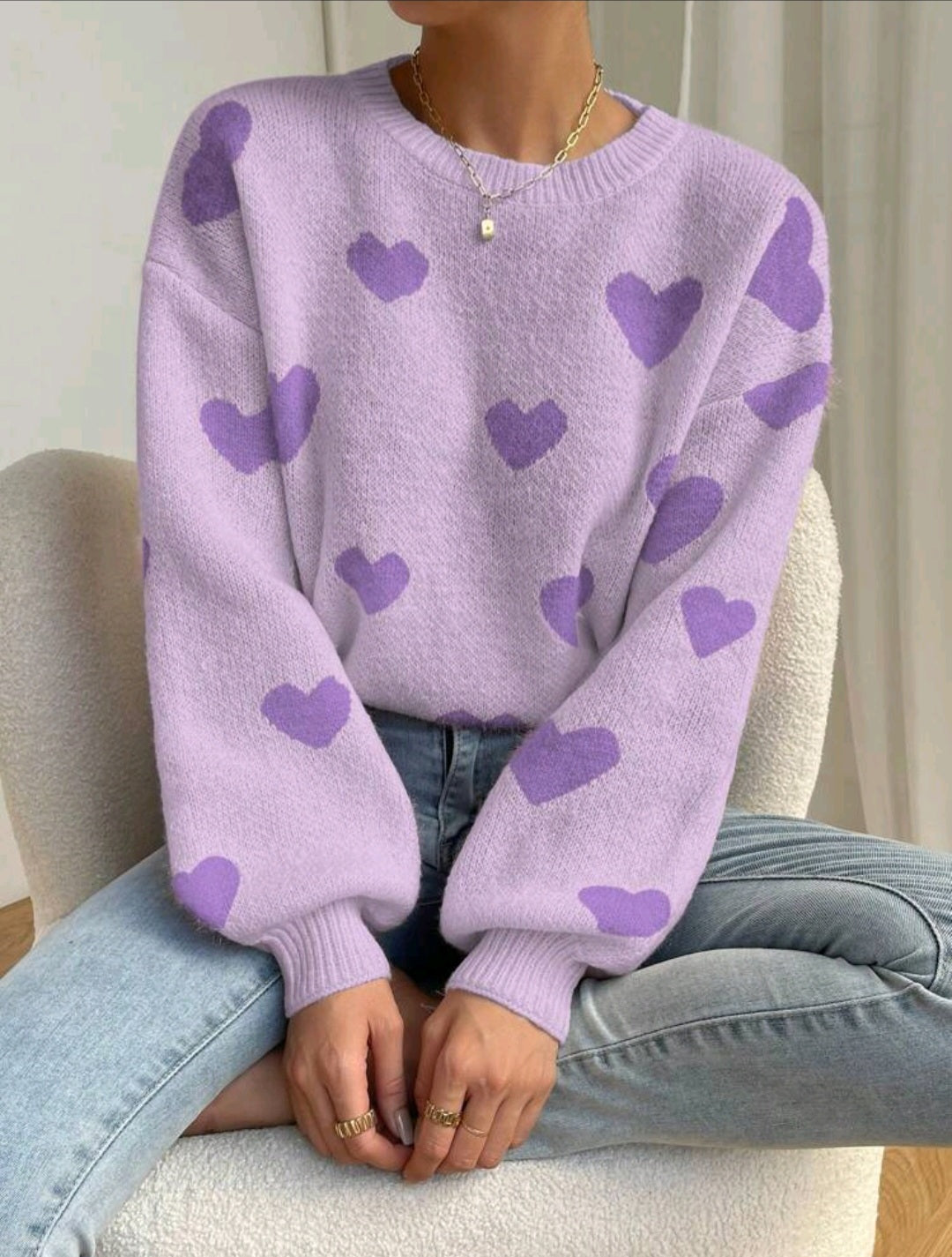 Женский свитер «Душевный» — когда стиль говорит от сердца 💖🧶