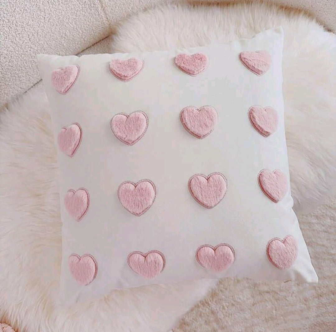 Мягкие наволочки «LOVE» и «Hearts» — тепло и любовь для вашего дома 💖