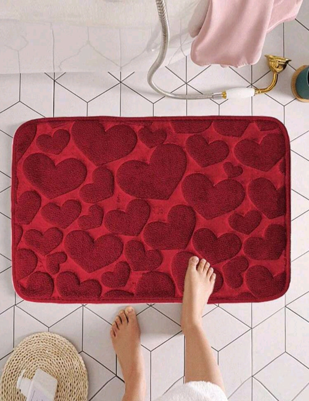 Bath mats with hearts – a colorful touch of comfort 💗 
