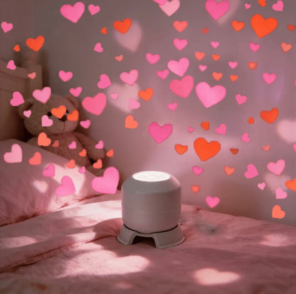 LED projektorius „Širdelės“ – romantiška šviesos dekoracija