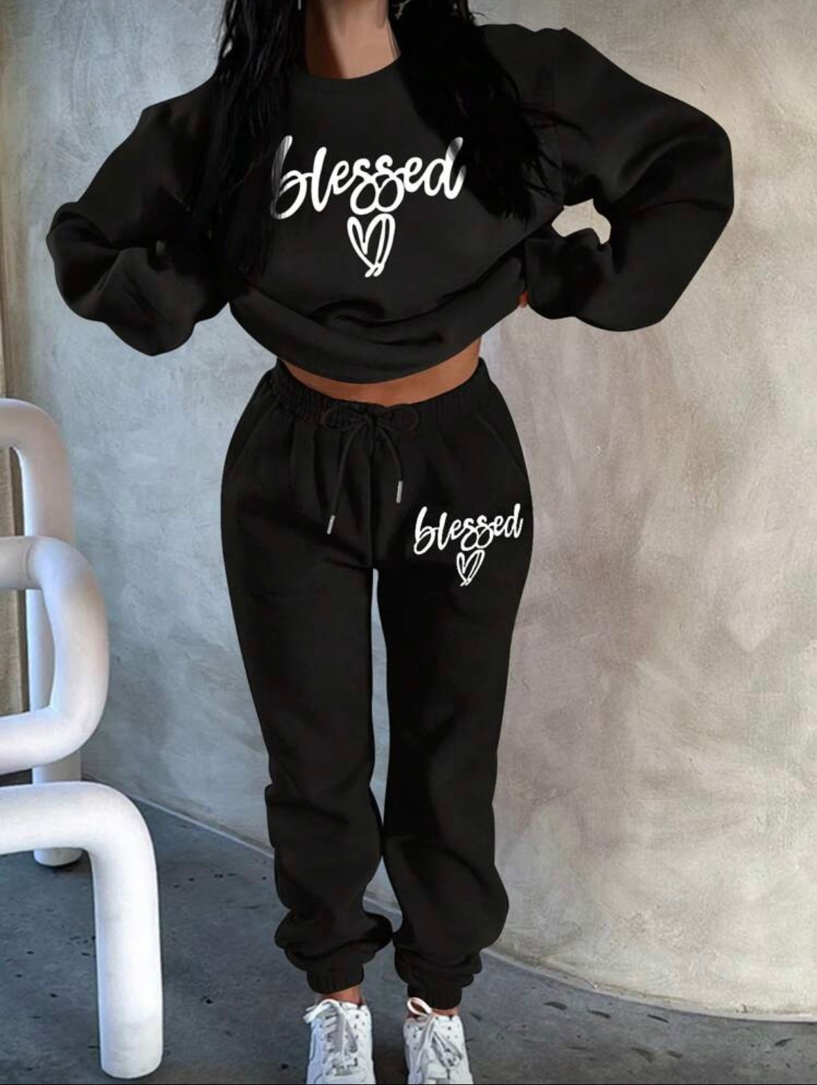 Dviejų dalių laisvalaikio kostiumas „Blessed“