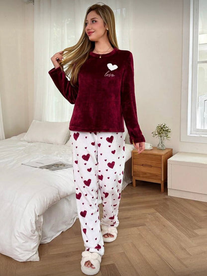 Minkšta pižama „Love“ su širdelėmis