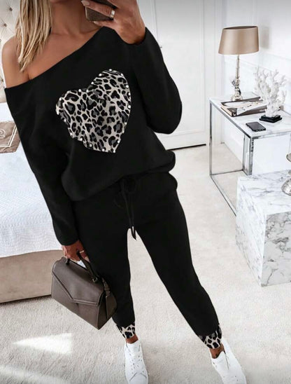 Dviejų dalių laisvalaikio kostiumas su leopardiniu širdies akcentu – juodas