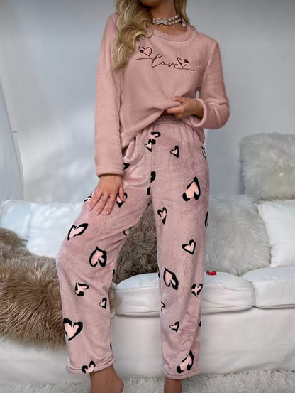 Minkšta pižama „Love“ su širdelėmis