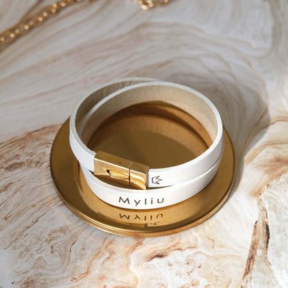 Baltos odos apyrankė Myliu