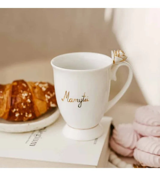 Porcelianinis puodelis Mamytei