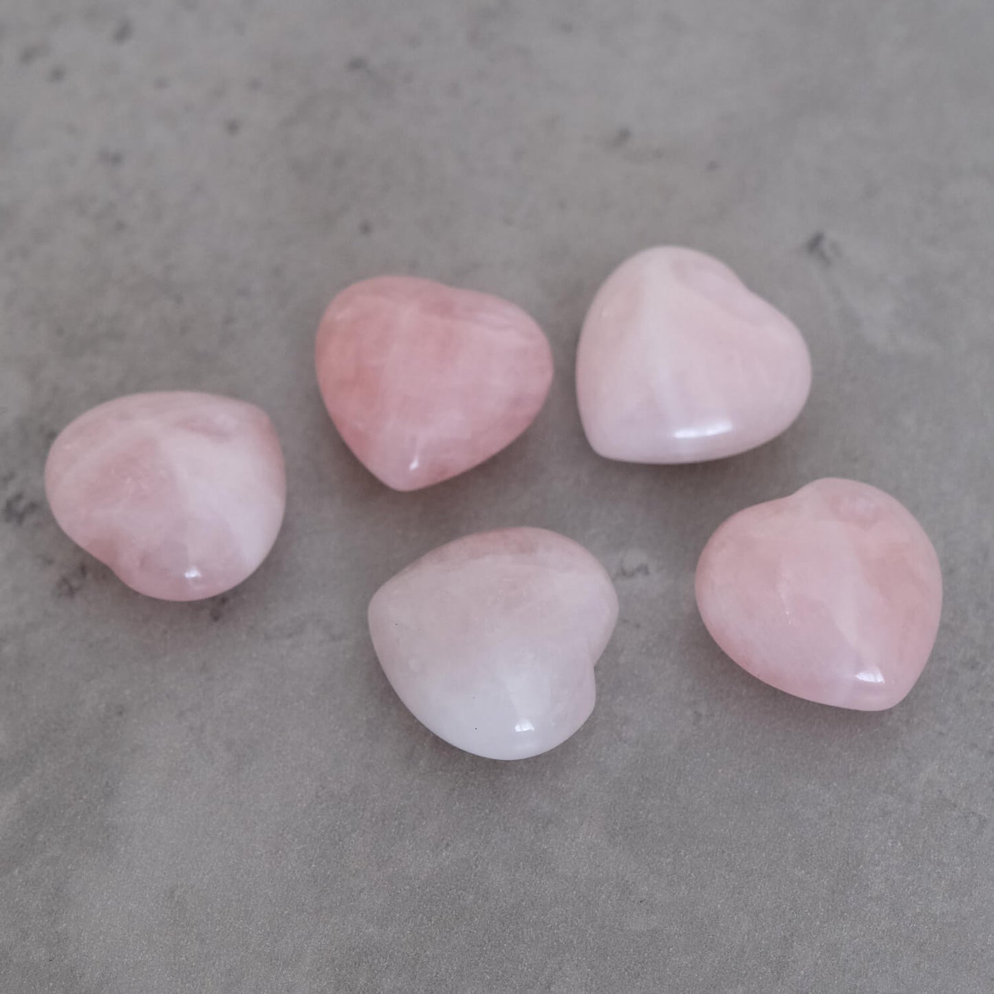 Rožinio kvarco talismanas – Širdelė