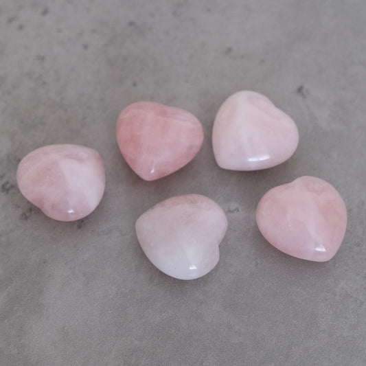 Rožinio kvarco talismanas – Širdelė